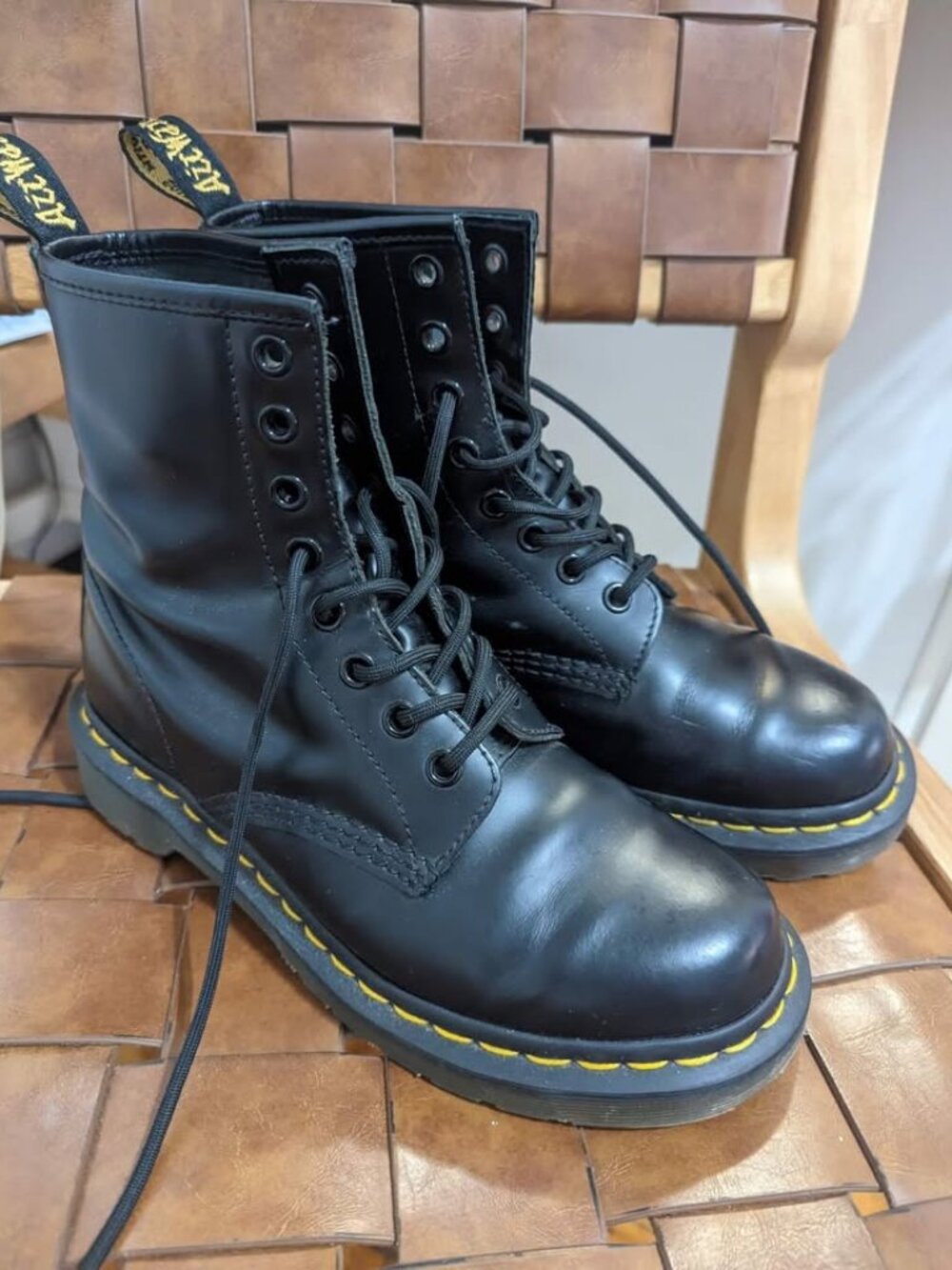 Doc Martens, almost new! Size 6